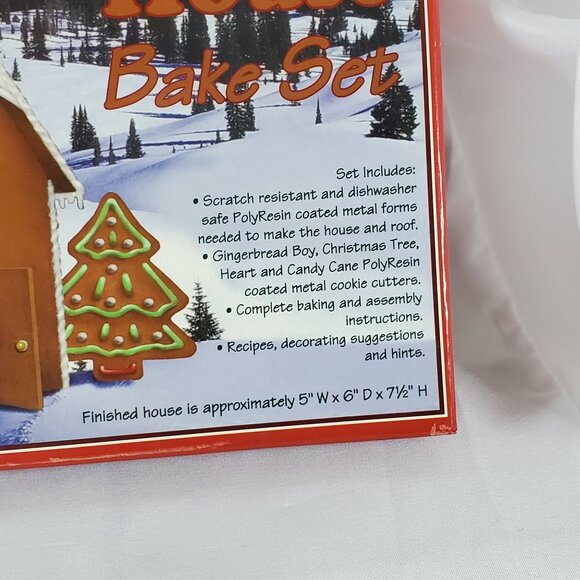 Gingerbread House Bake Set 2005 Christmas Holiday Season House, Tree, Boy - Picture 3 of 5